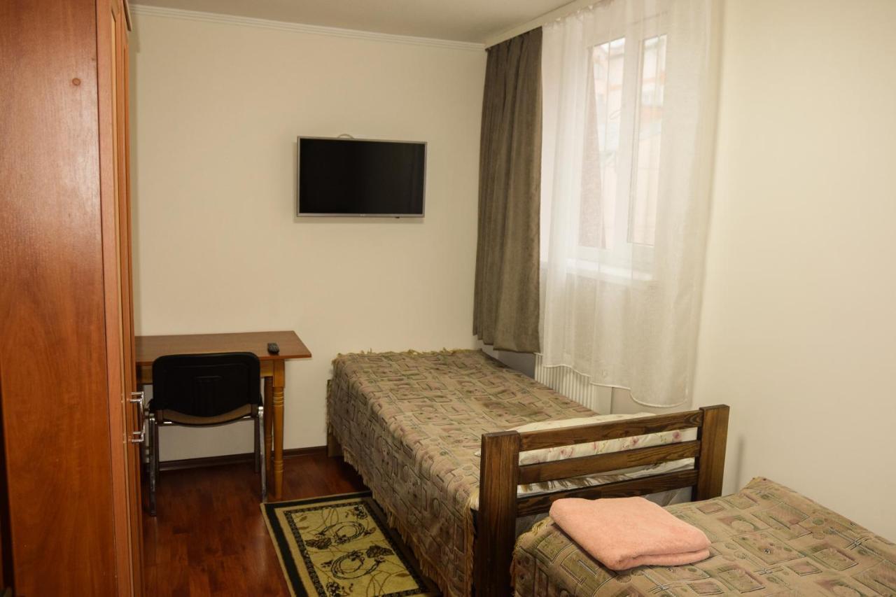 Gostynniy Dvir Hostel Ternopil Exteriér fotografie