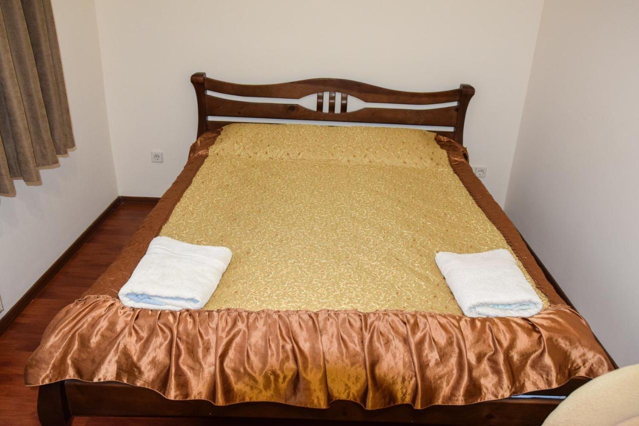 Gostynniy Dvir Hostel Ternopil Exteriér fotografie